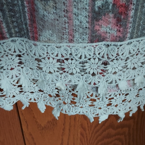 Sweater - Picture 4 of 5